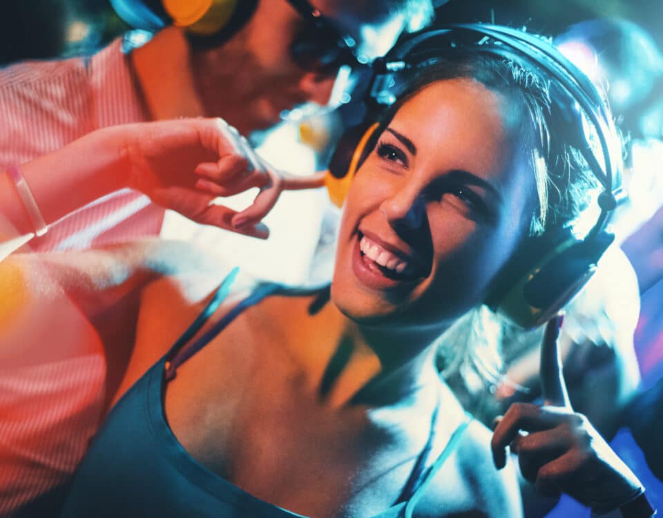 Top 14 Reasons Why Corporate Events Should Book a Silent Headphone Disco